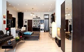Deluxe Central Loft Near Acropolis
